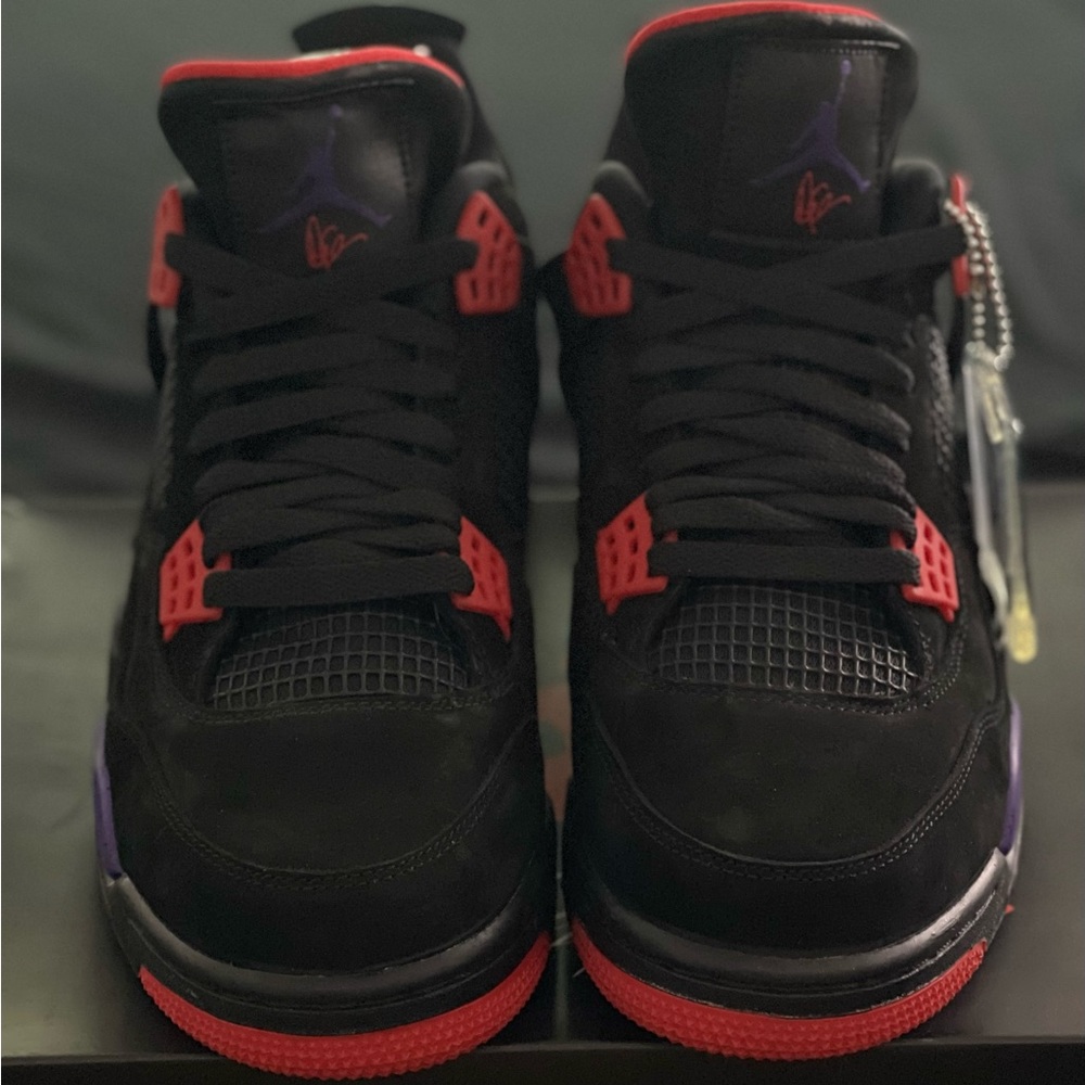 Nike Air Jordan Retro 4 Raptors “Drake”